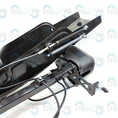 Желоб выброса снега в сборе 2602807 82В снегоуборщика Greenworks R0204448-00